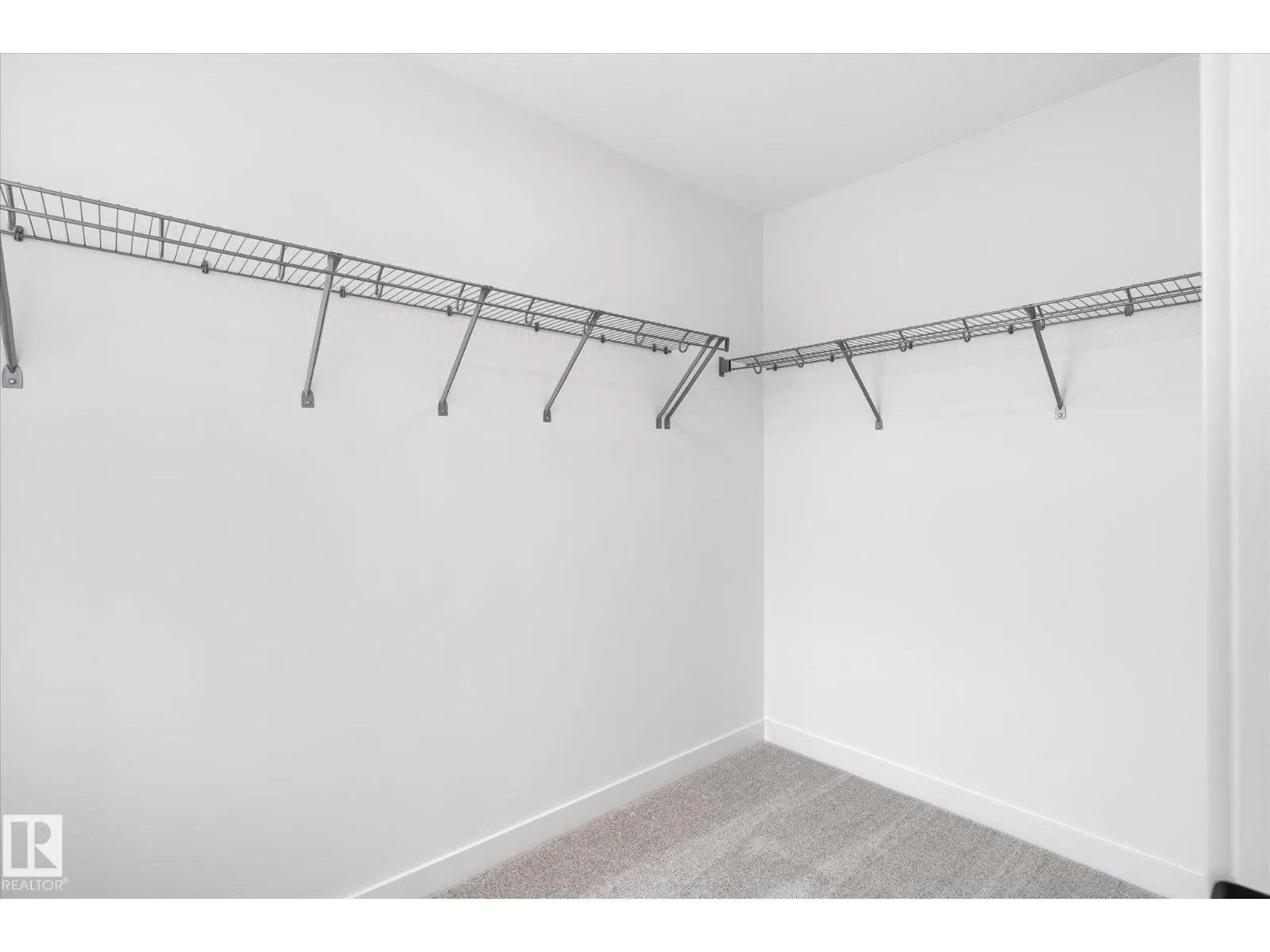 22607 89 AV NW