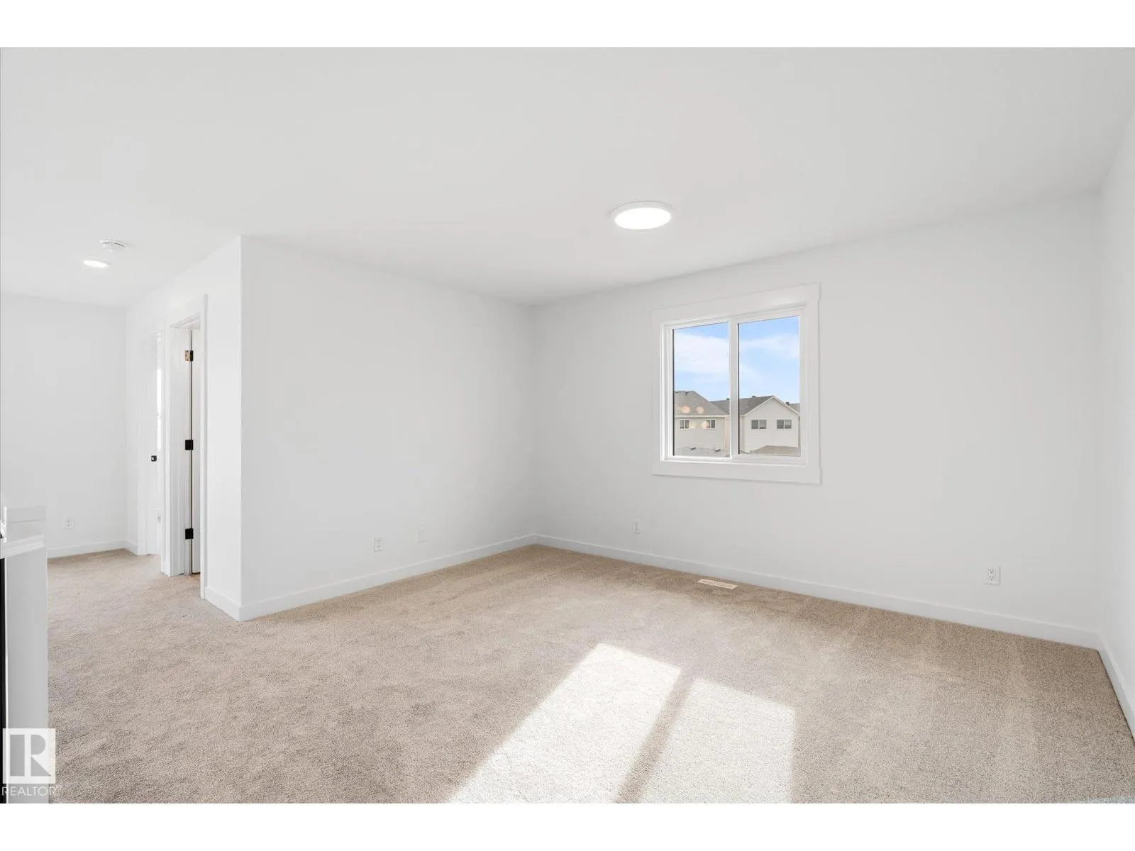22607 89 AV NW