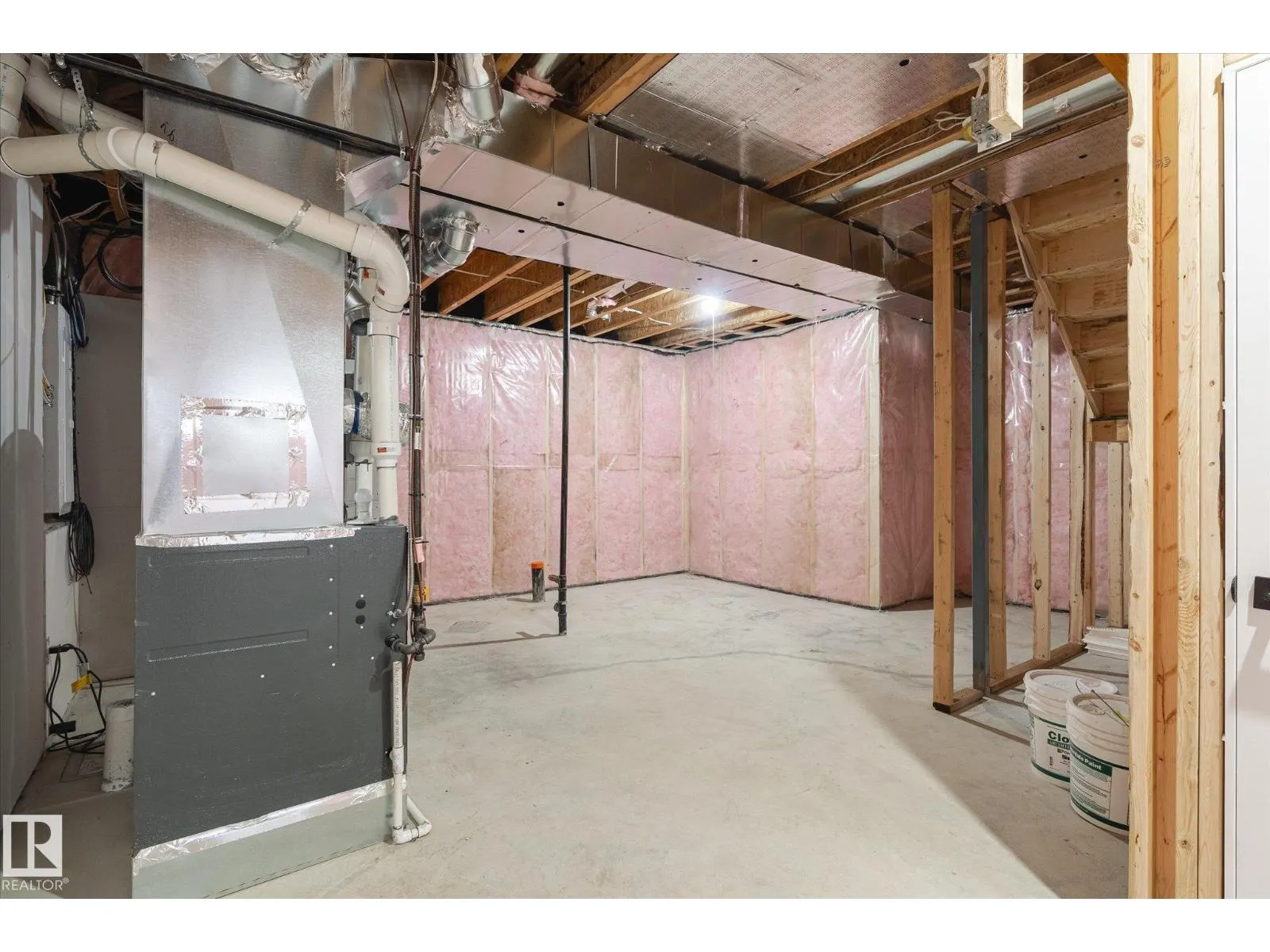 22607 89 AV NW