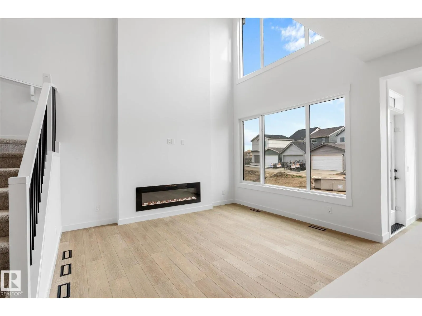 22607 89 AV NW