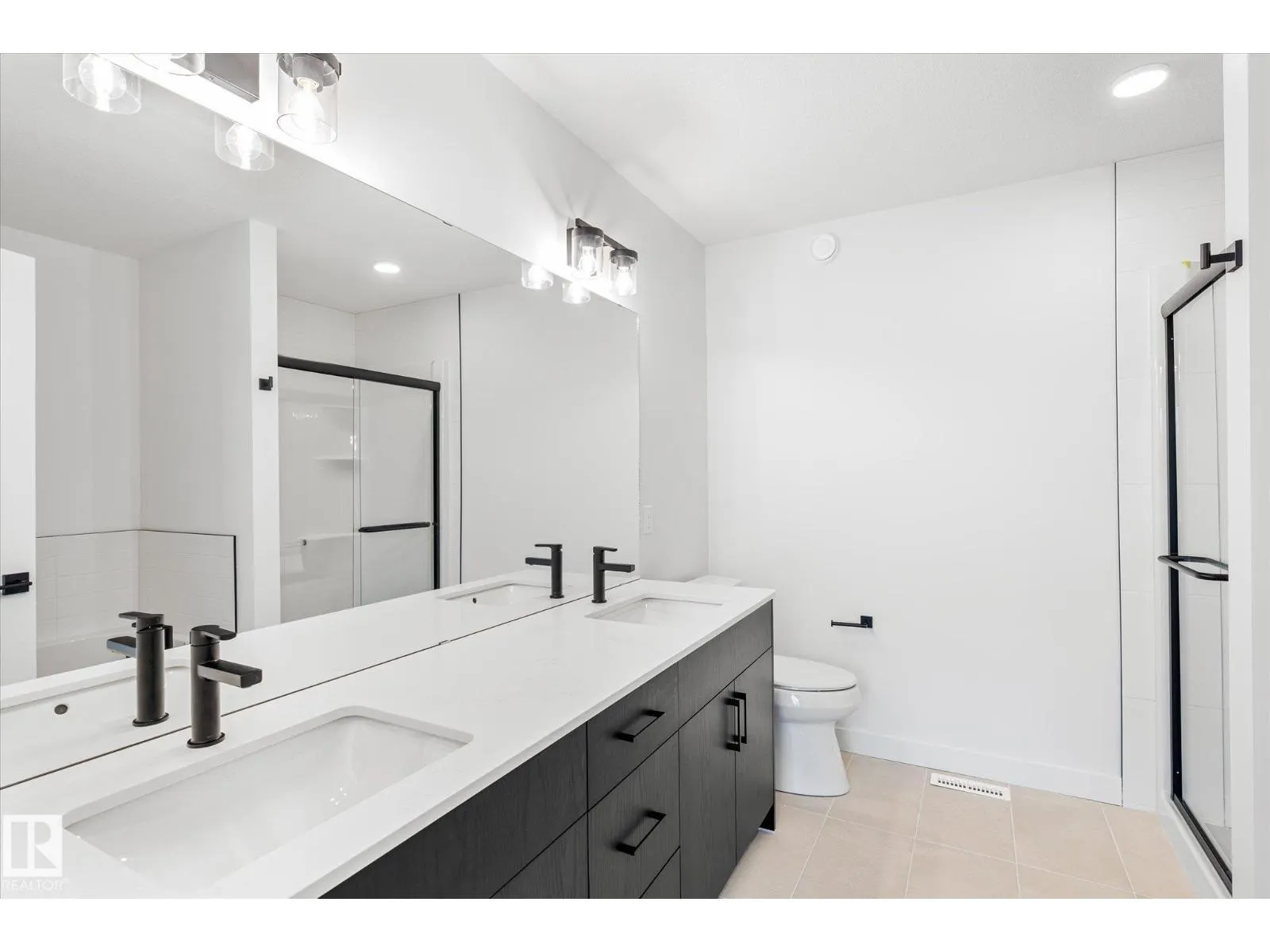 22607 89 AV NW