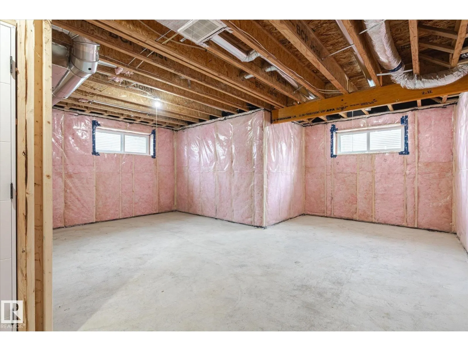22607 89 AV NW