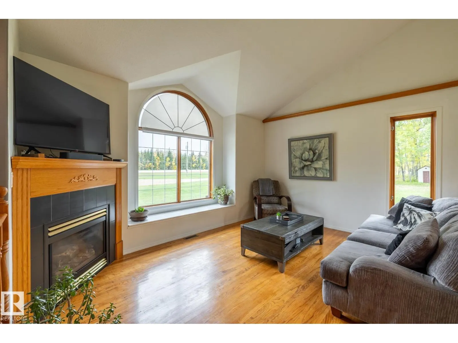 63068 HWY 33