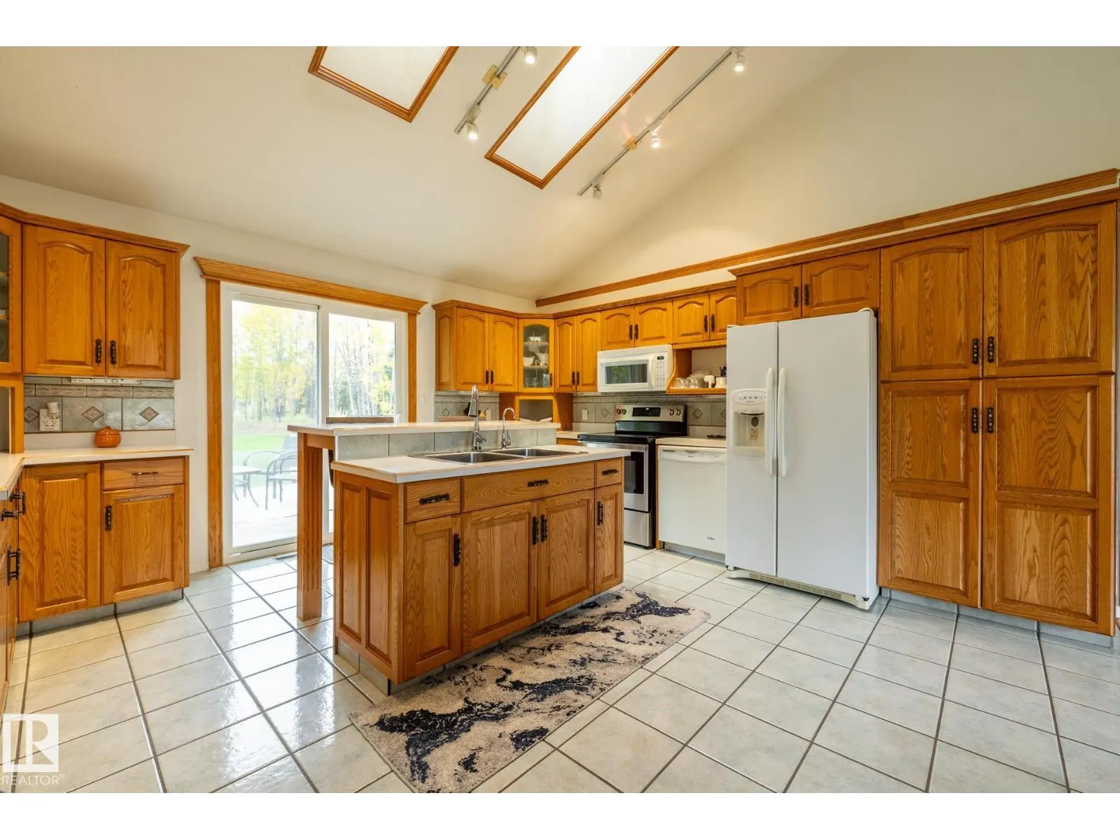 63068 HWY 33