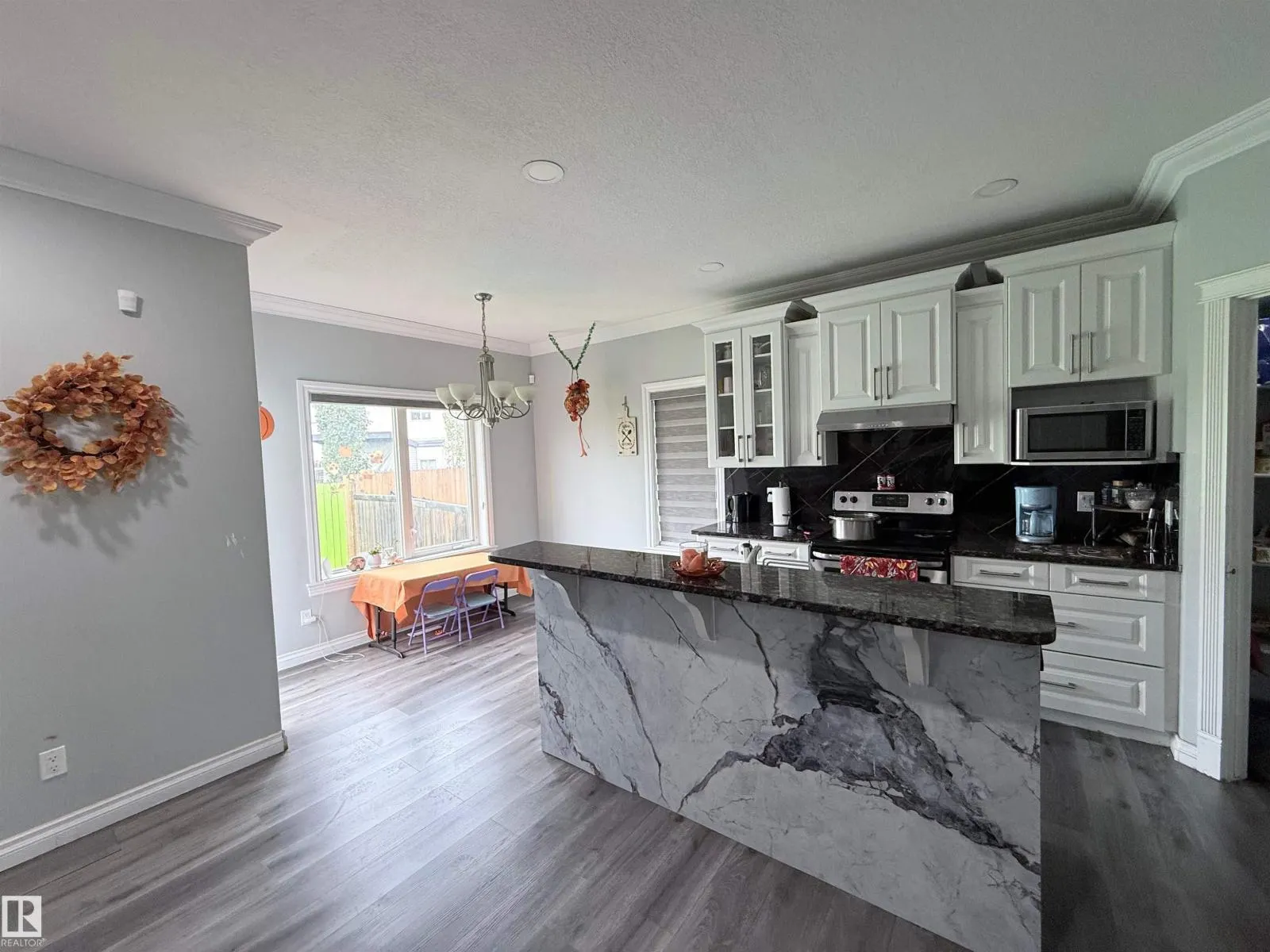 15116 32 ST NW