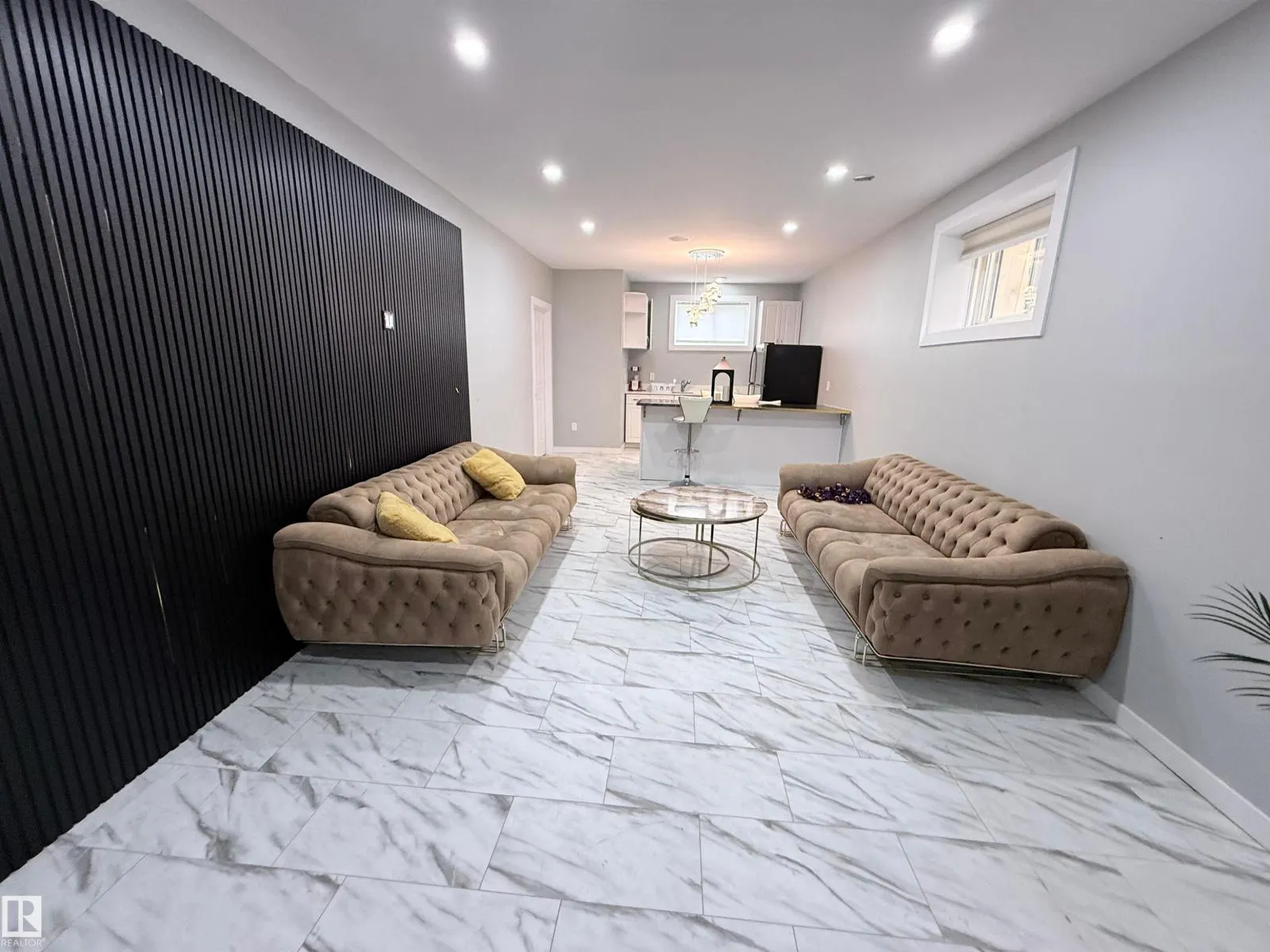 15116 32 ST NW