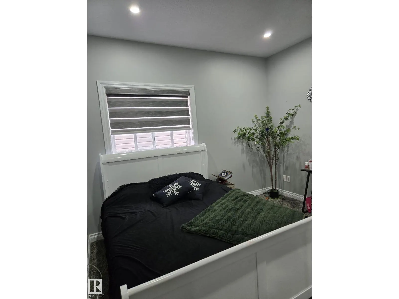 15116 32 ST NW