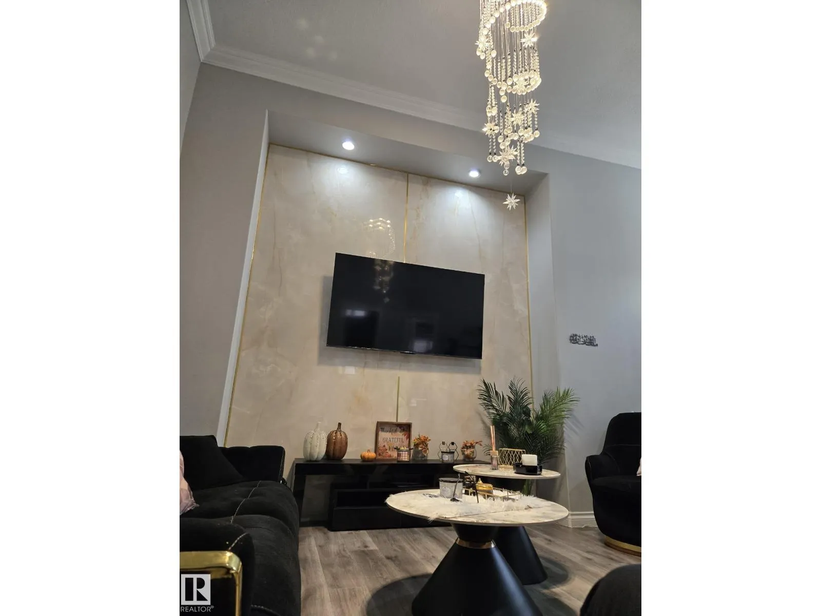 15116 32 ST NW
