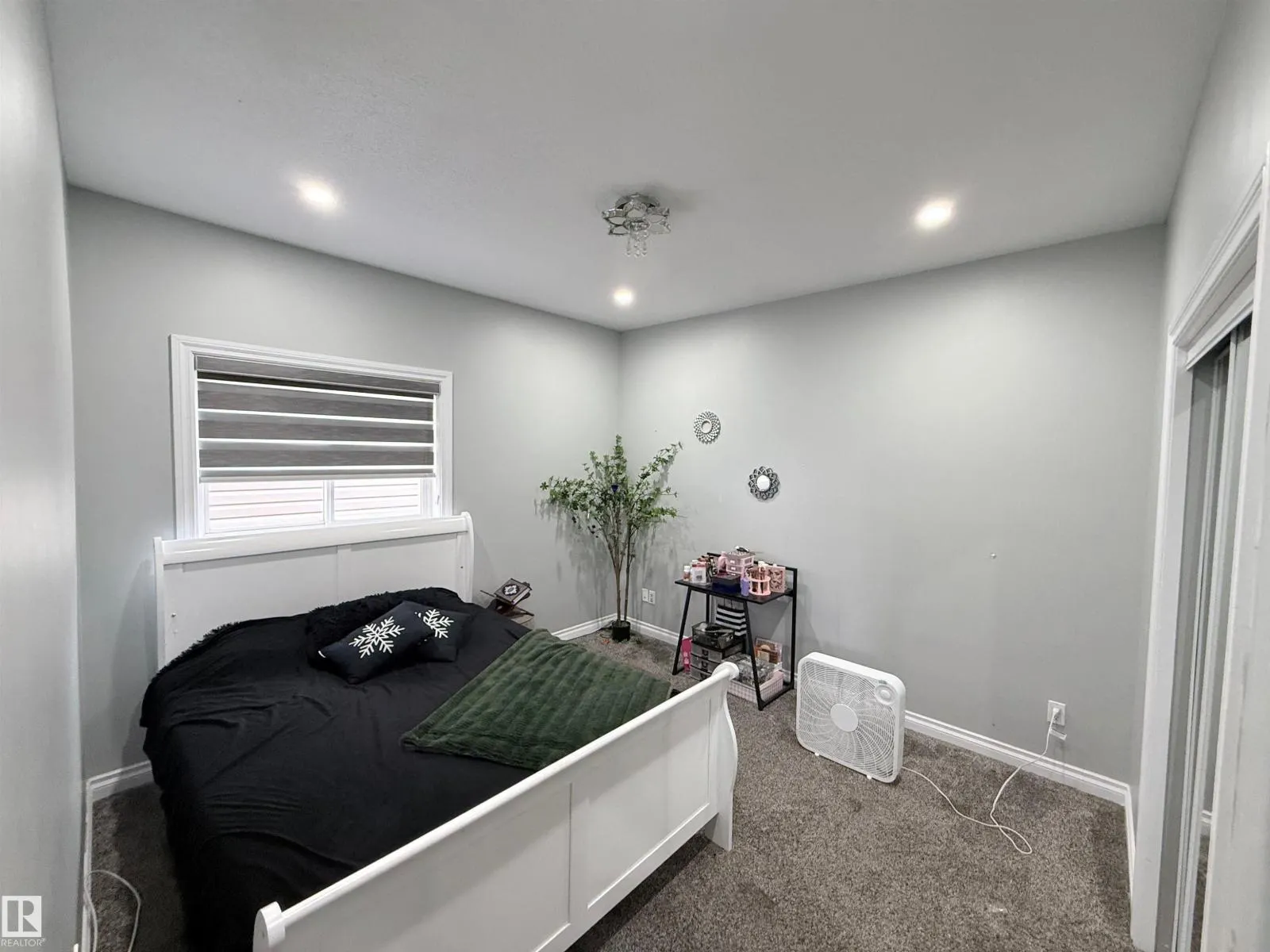 15116 32 ST NW