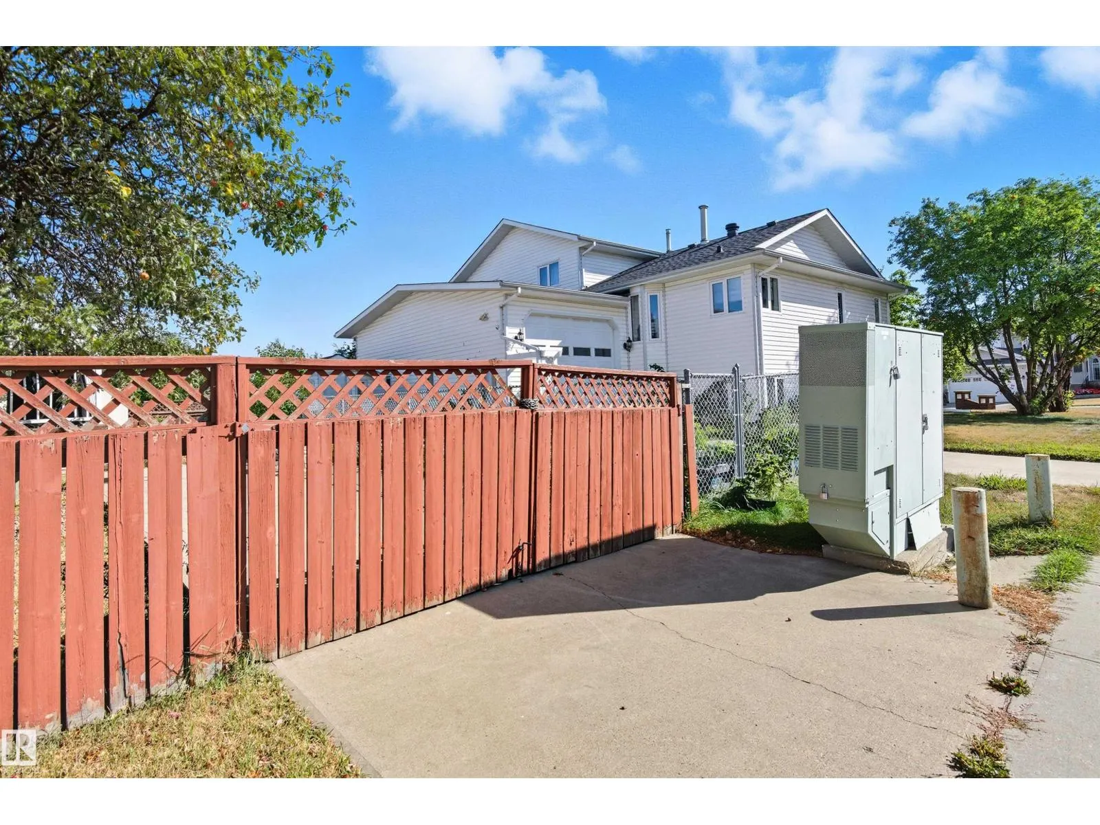 6315 162 AV NW
