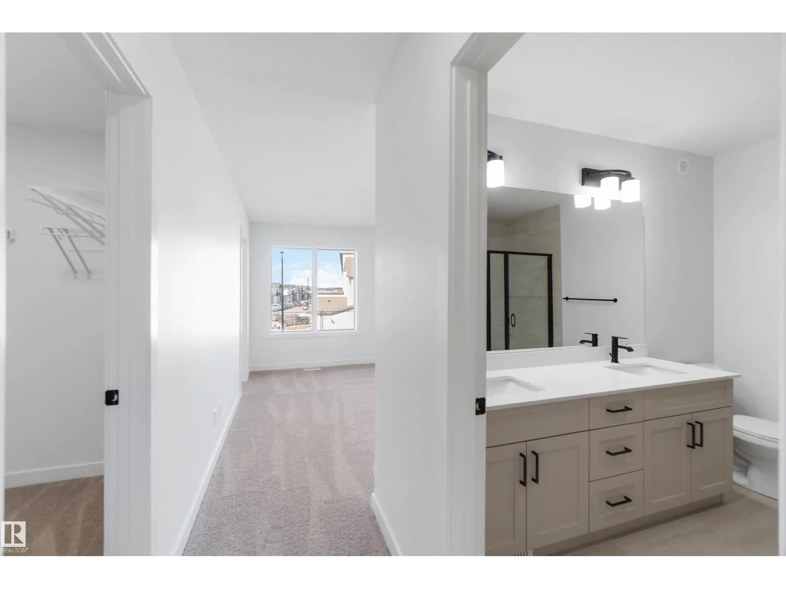 1603 12 ST NW