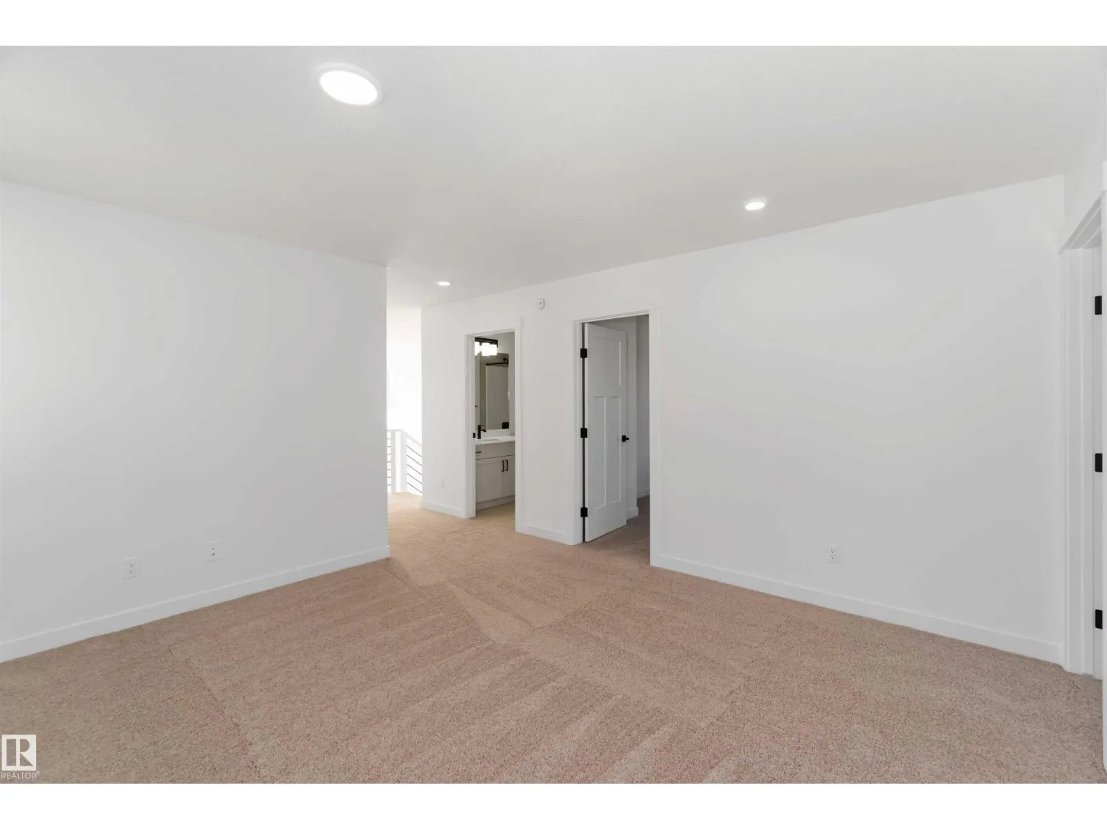 1603 12 ST NW