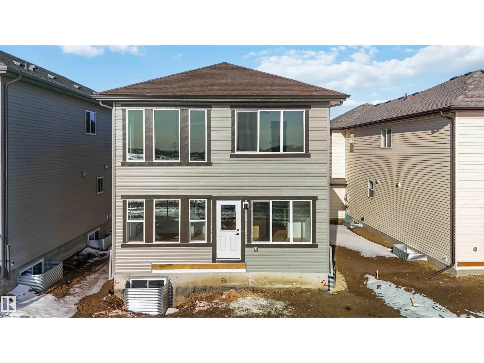 1603 12 ST NW