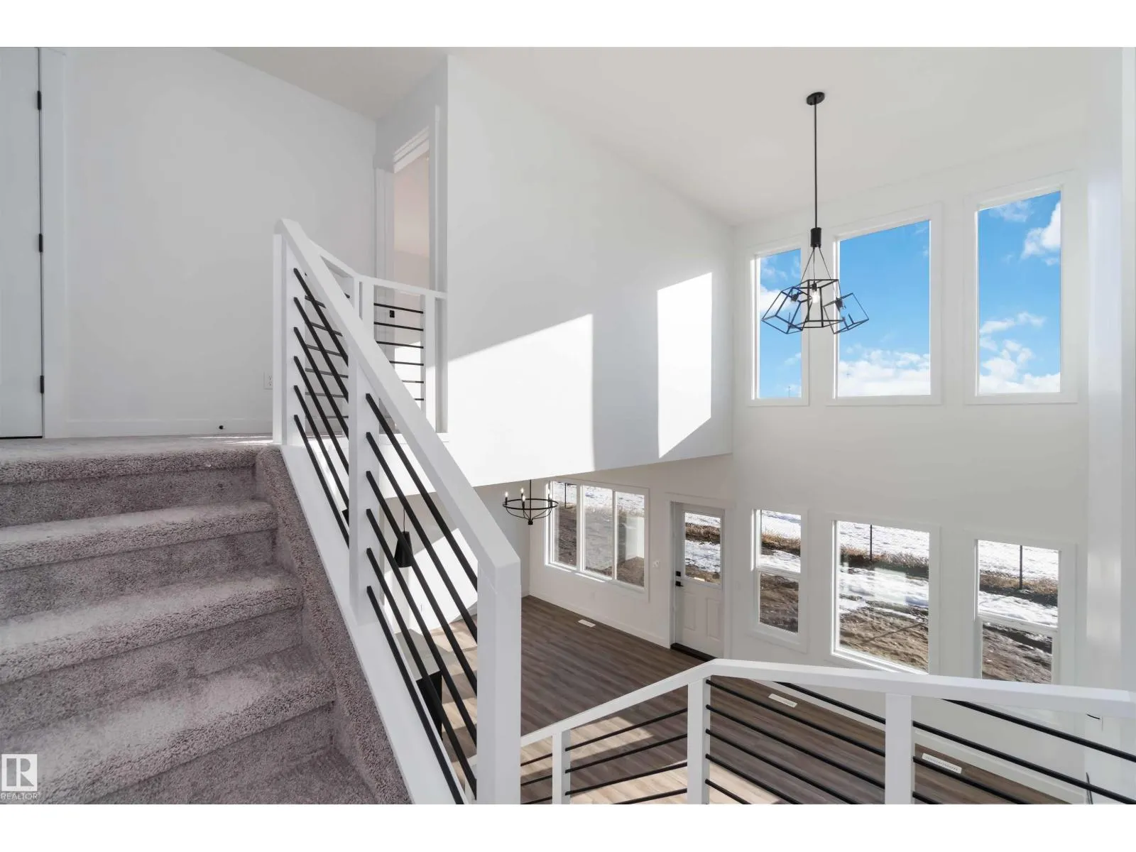 1651 12 ST NW