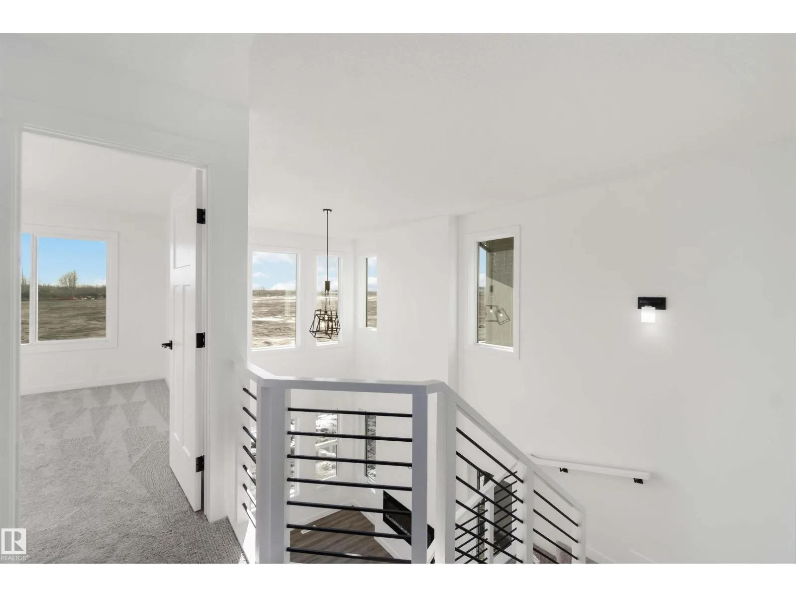 1651 12 ST NW