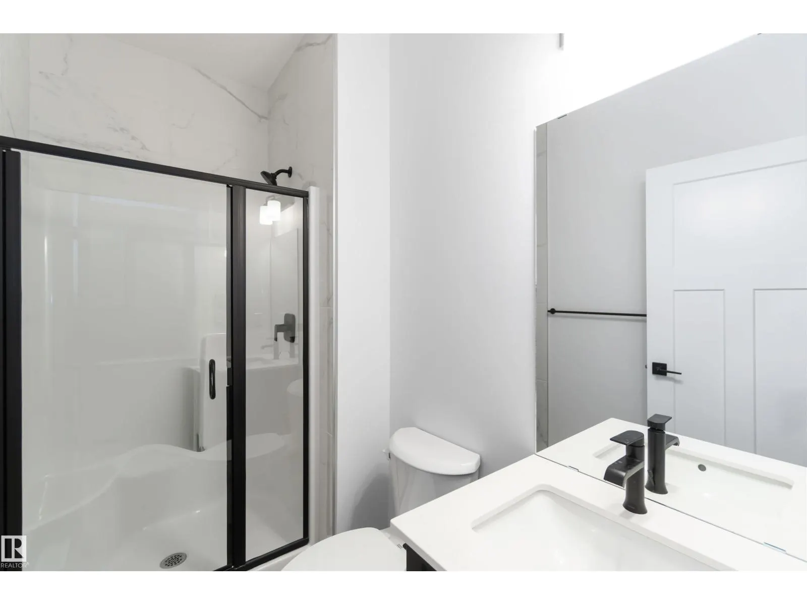 1651 12 ST NW