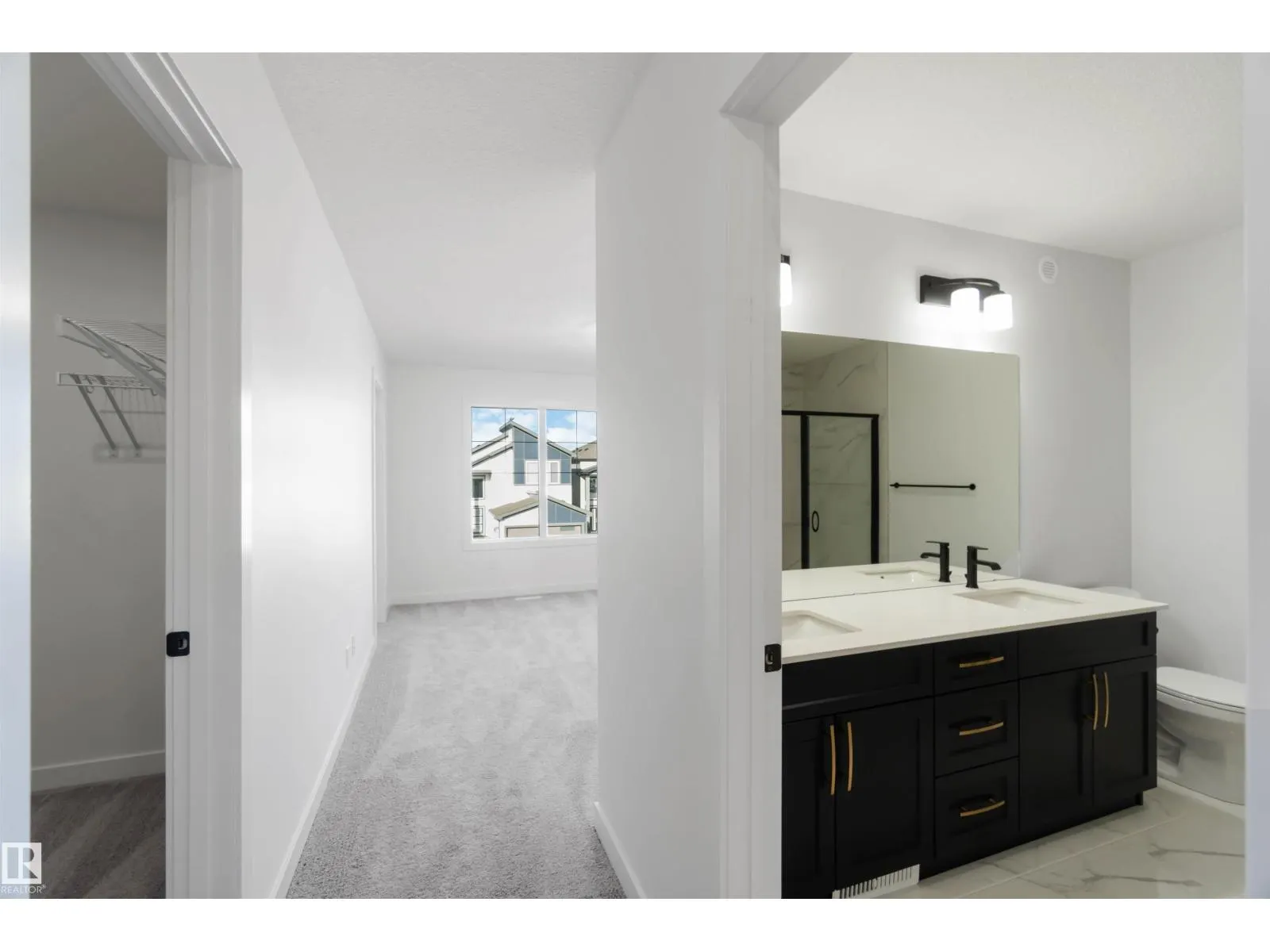 1651 12 ST NW