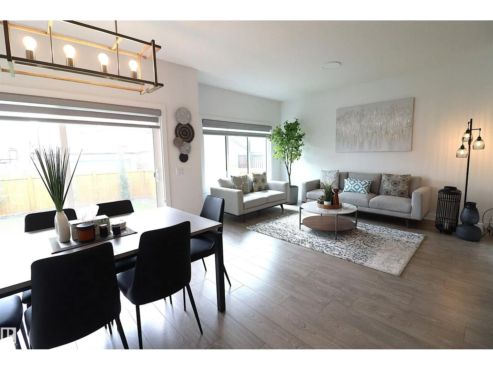 2888 Coughlan Green SW
