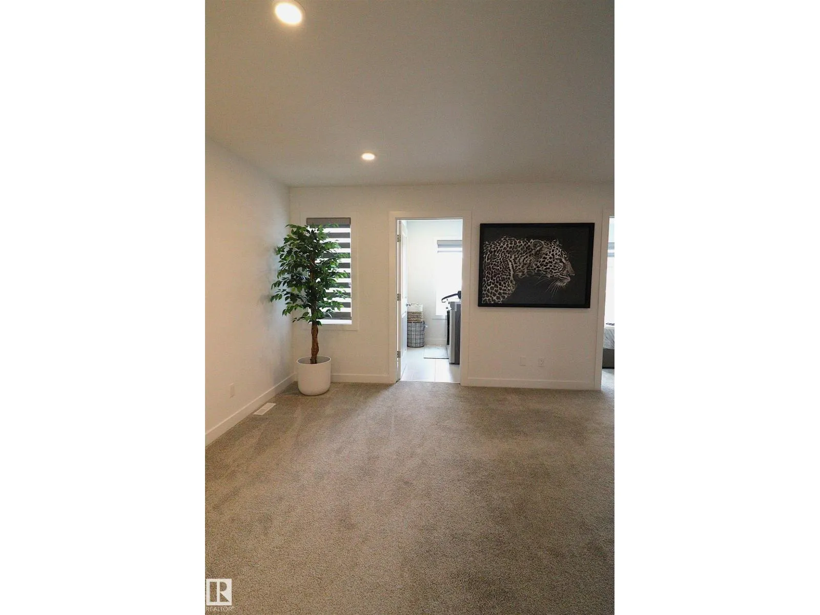 2888 Coughlan Green SW