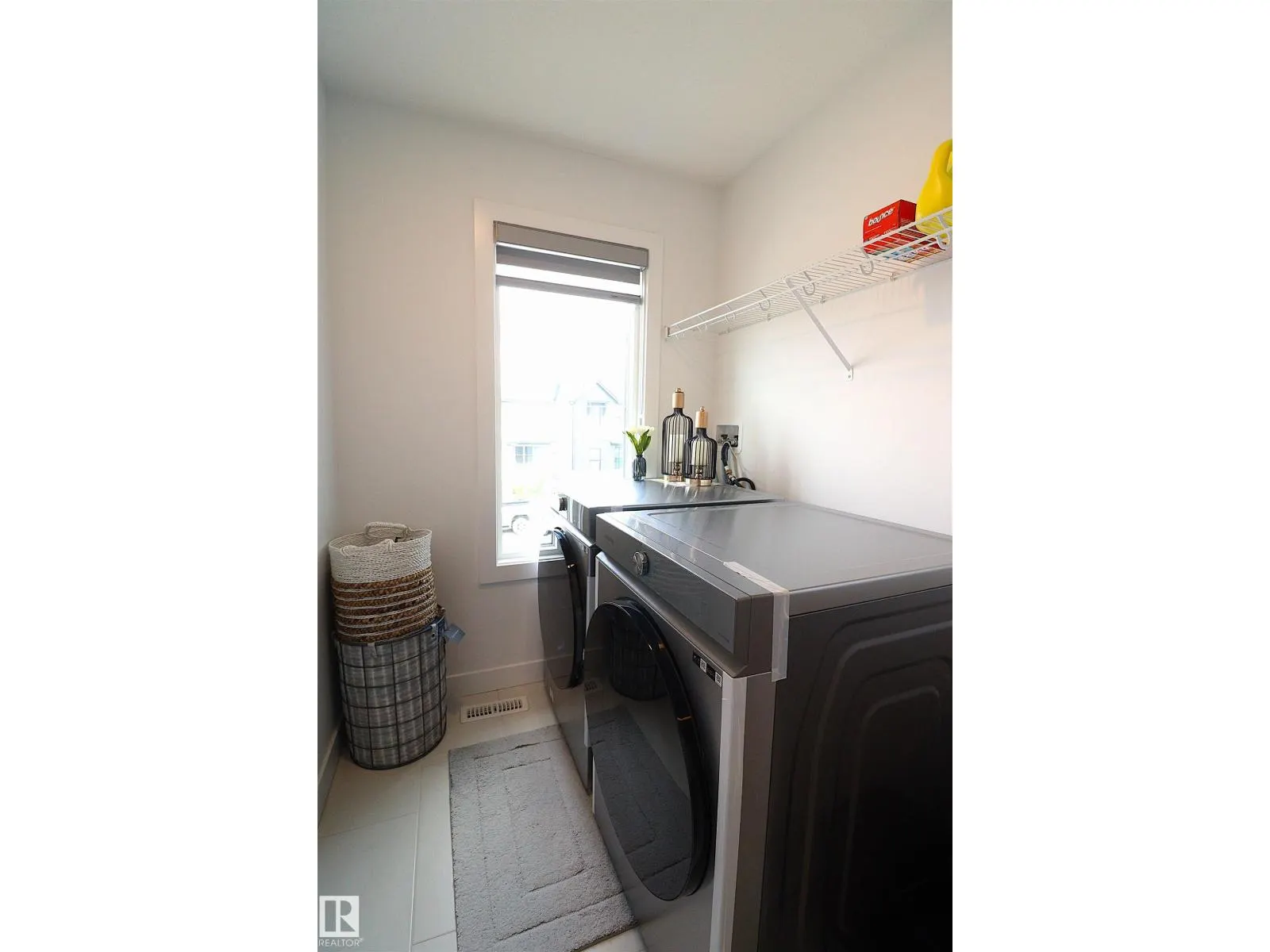 2888 Coughlan Green SW
