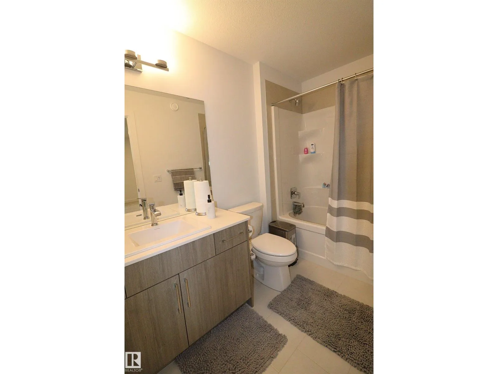 2888 Coughlan Green SW