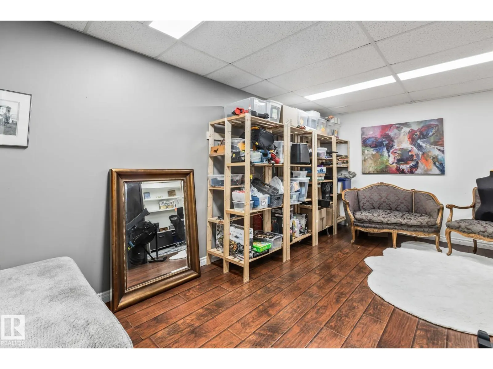 17 LAURIER CR