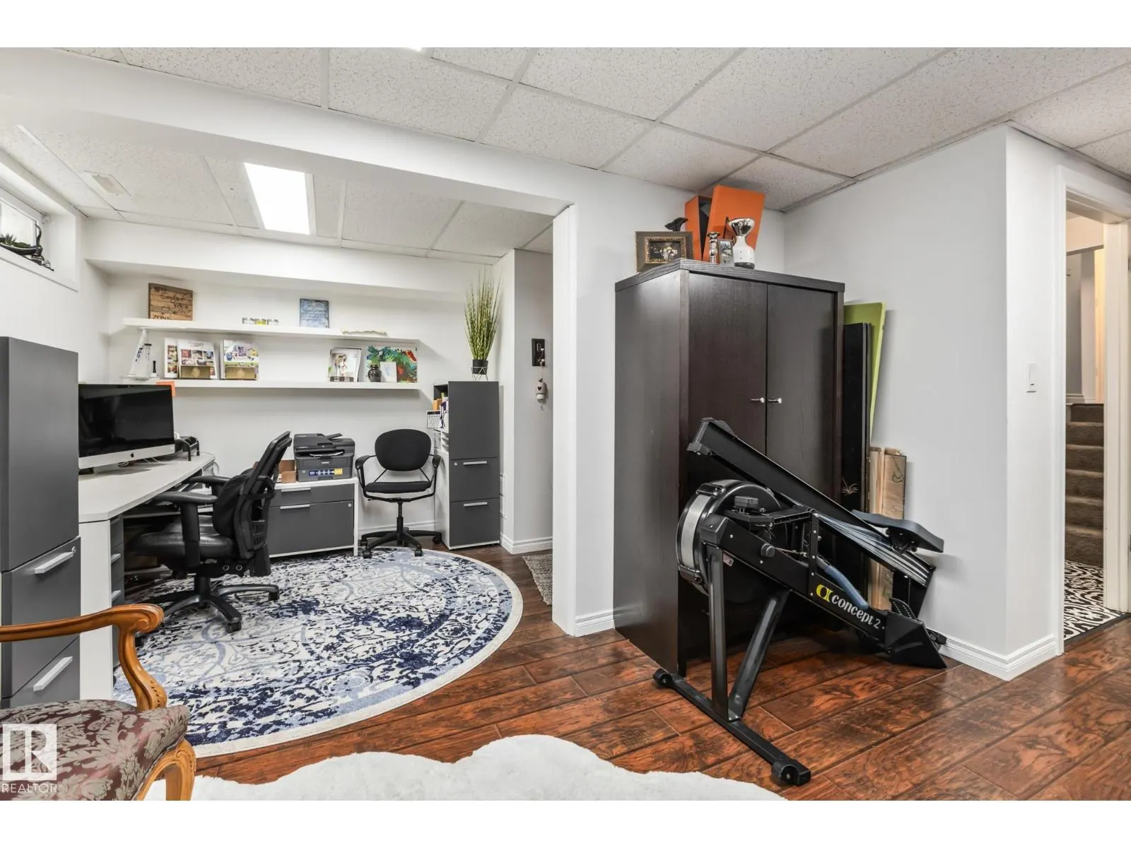17 LAURIER CR