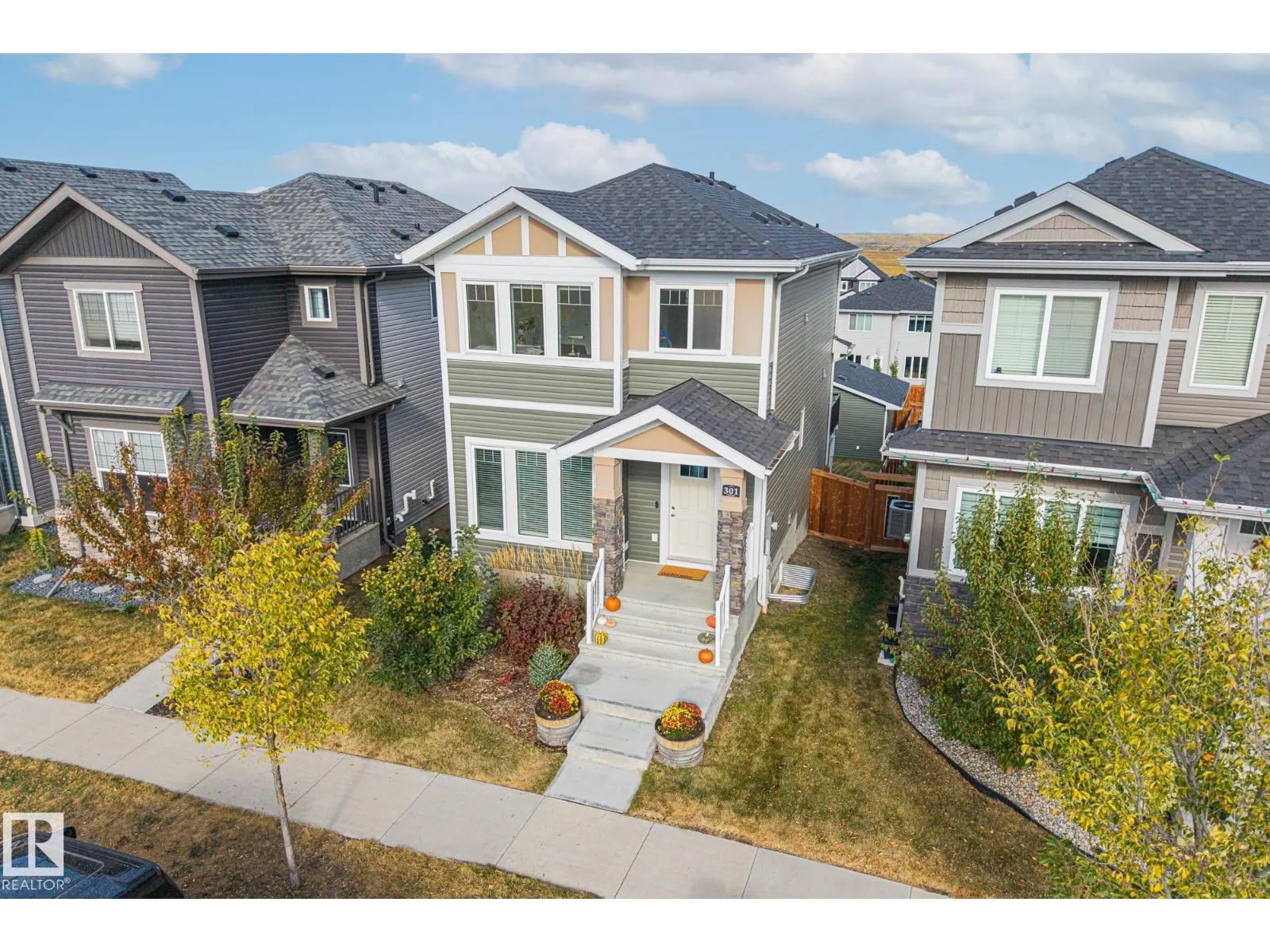 301 HAWKS RIDGE BV NW