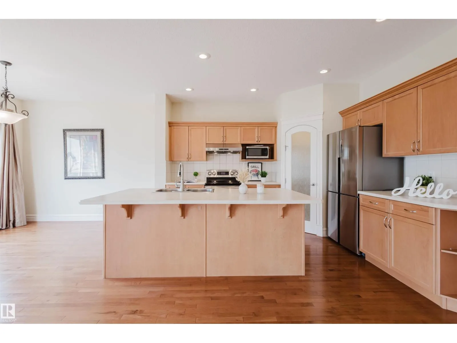 1409 114B ST SW