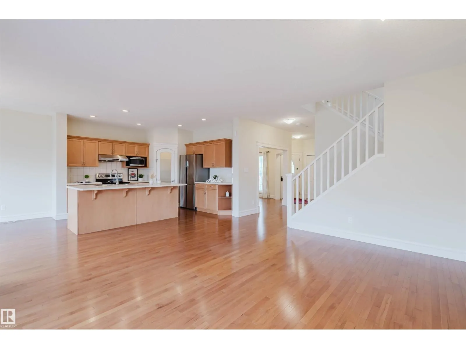 1409 114B ST SW