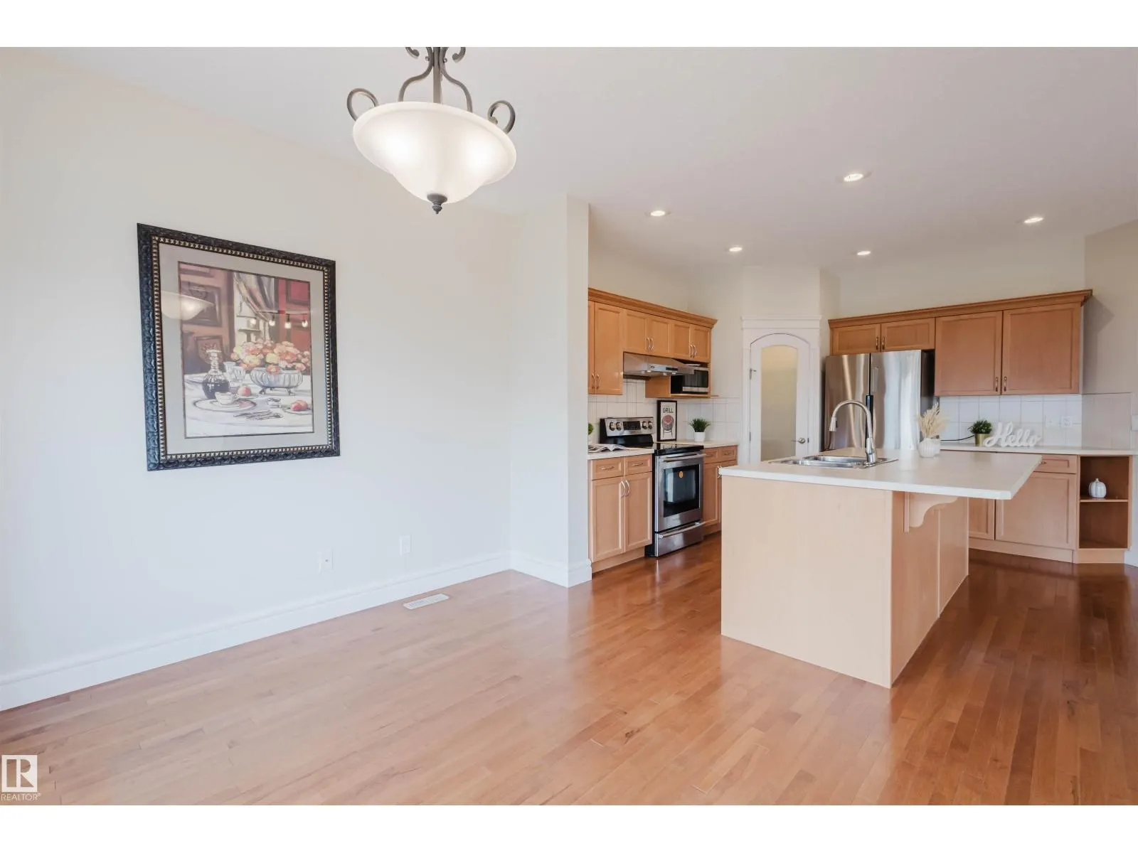 1409 114B ST SW