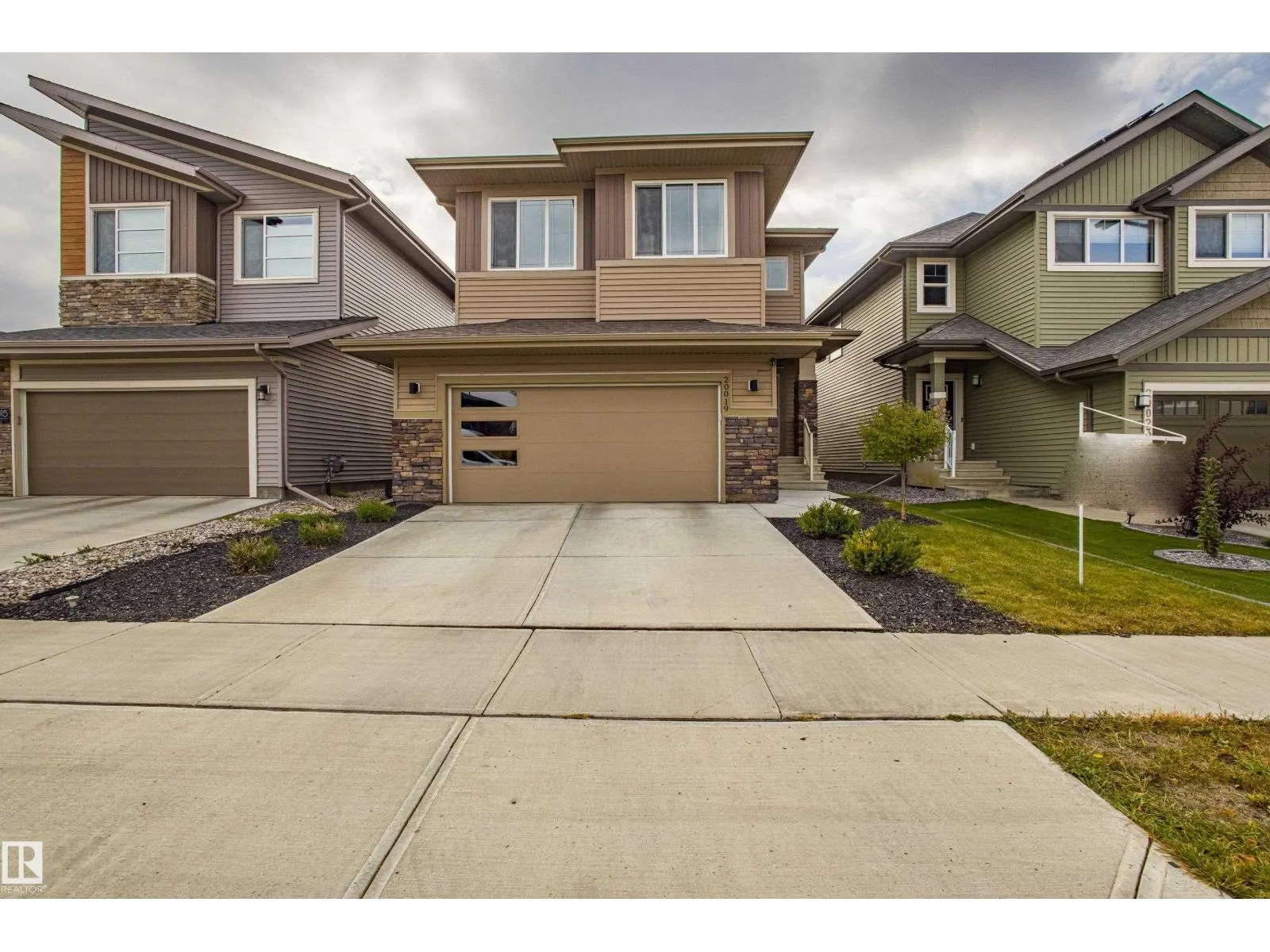 20019 29 AV NW