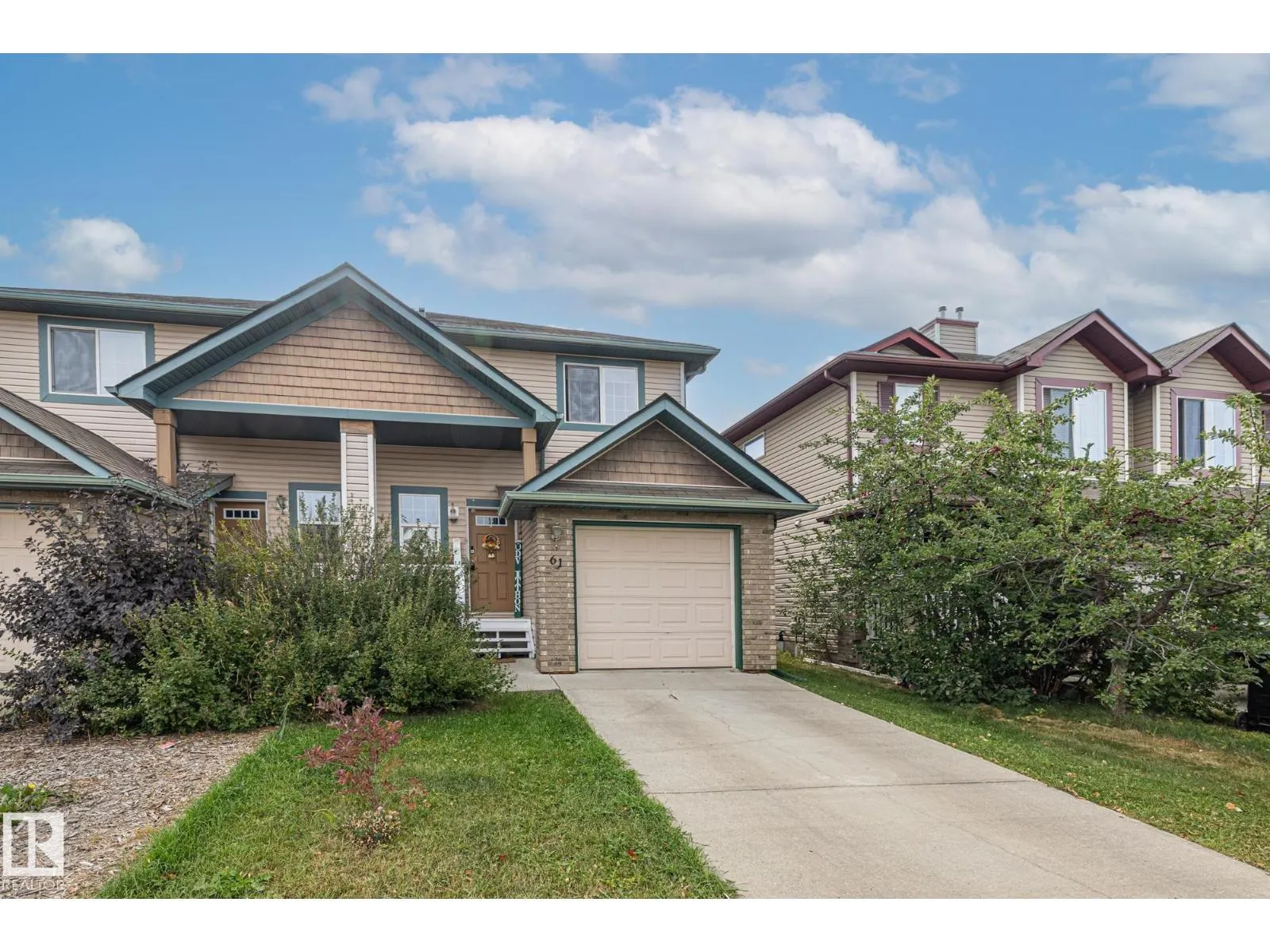 61 Vaughn AV