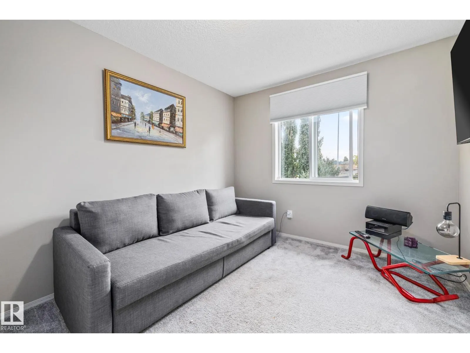 61 Vaughn AV