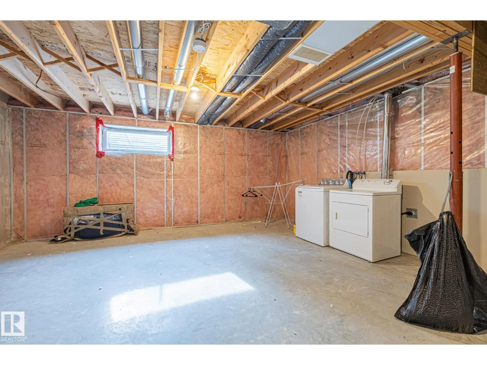 61 Vaughn AV