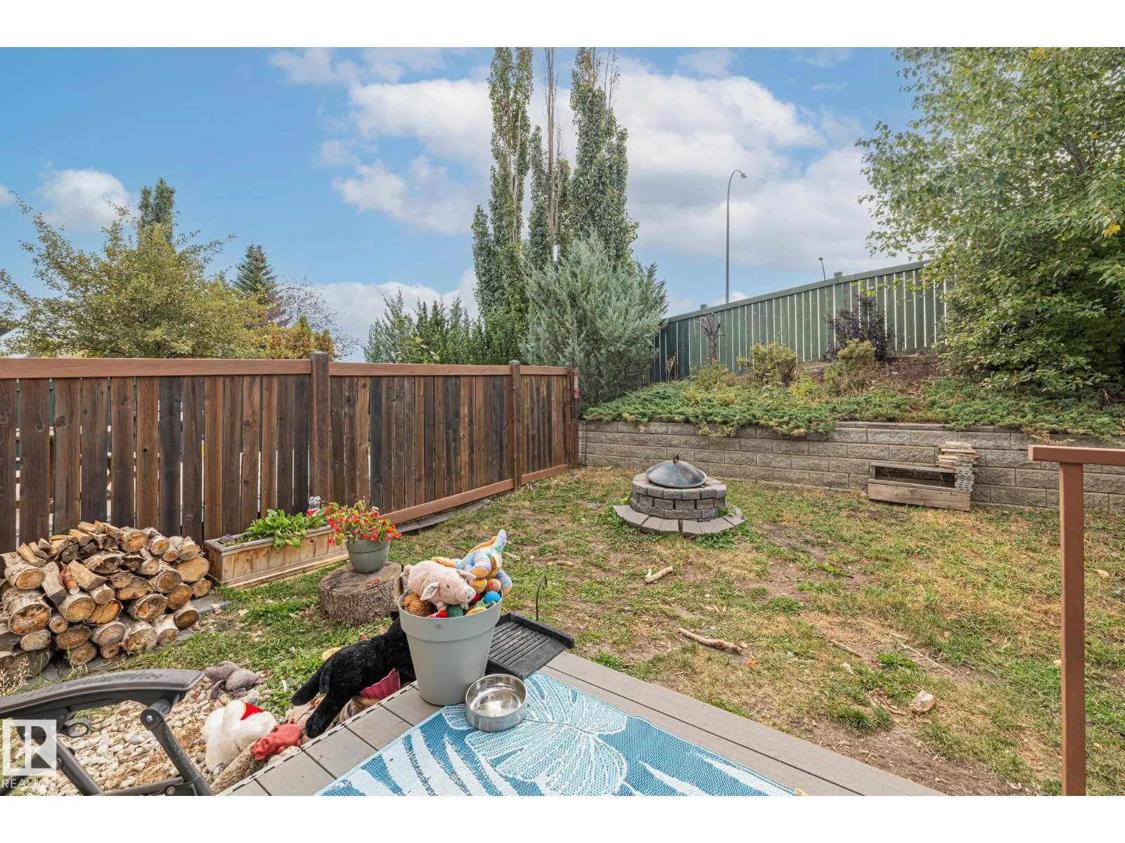61 Vaughn AV