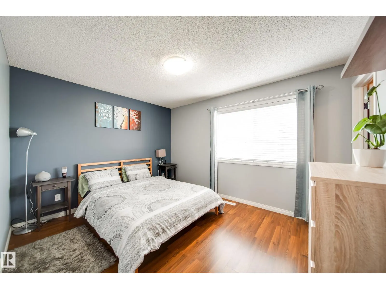 14823 140 ST NW