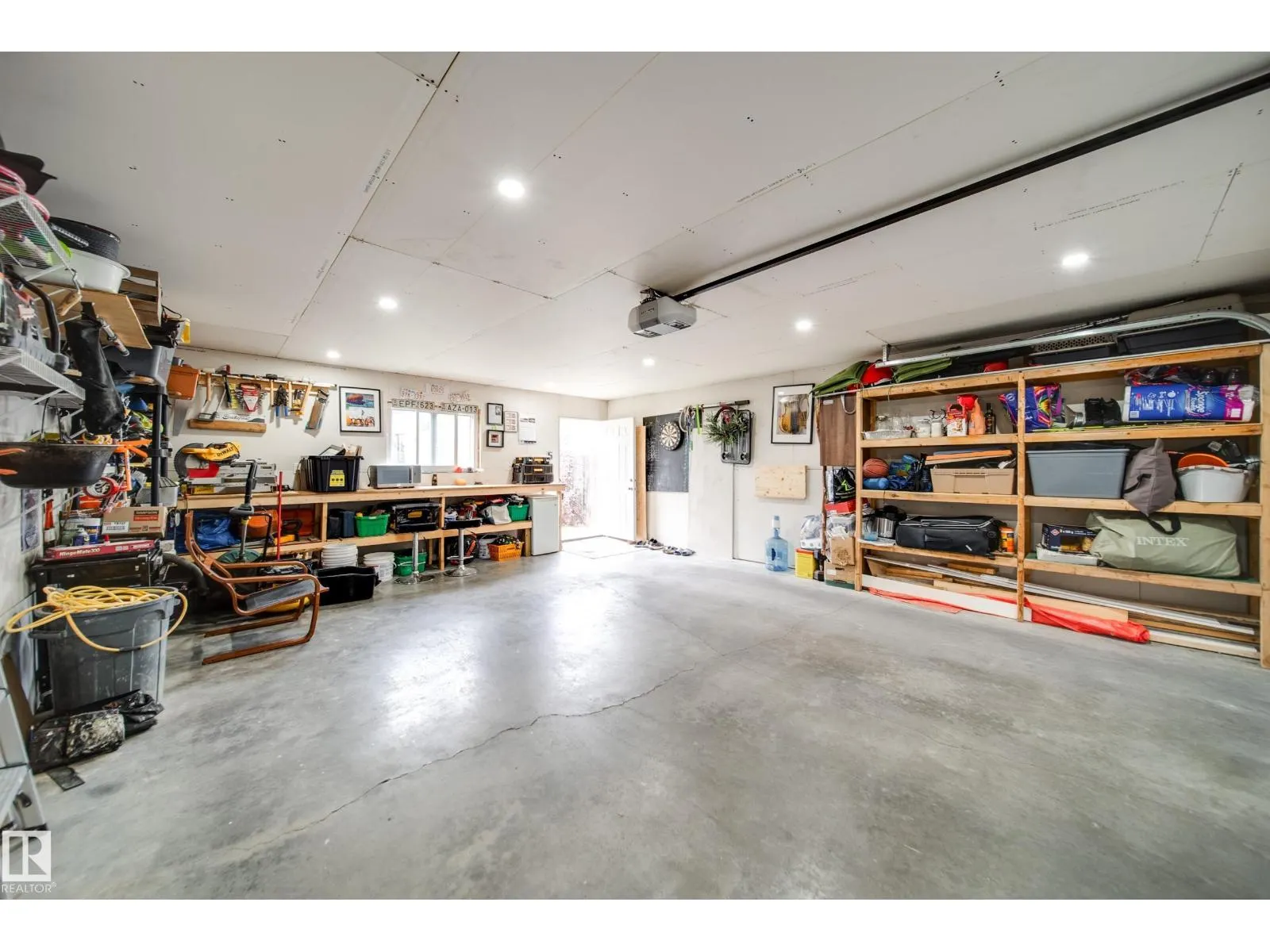 14823 140 ST NW