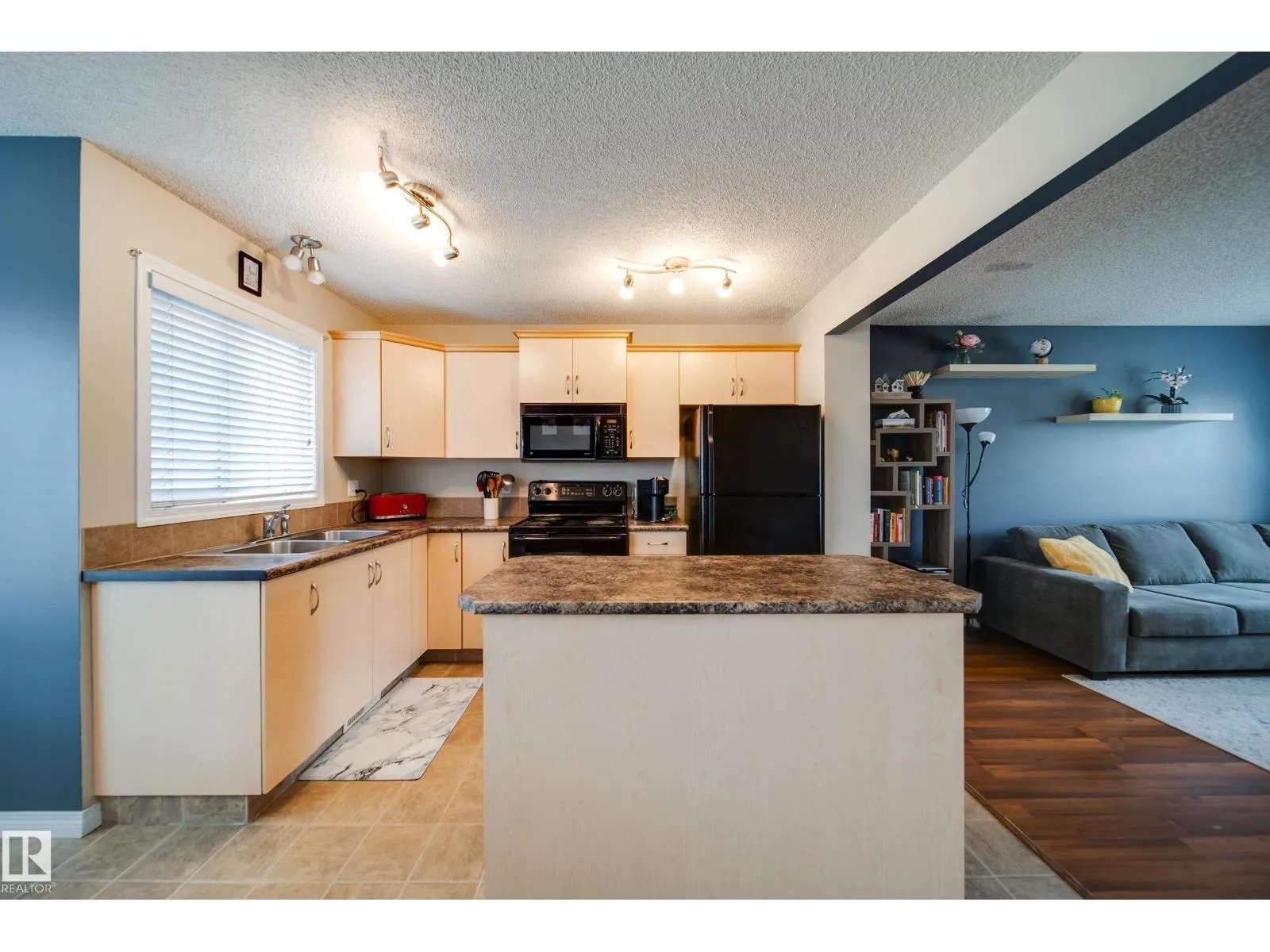 14823 140 ST NW