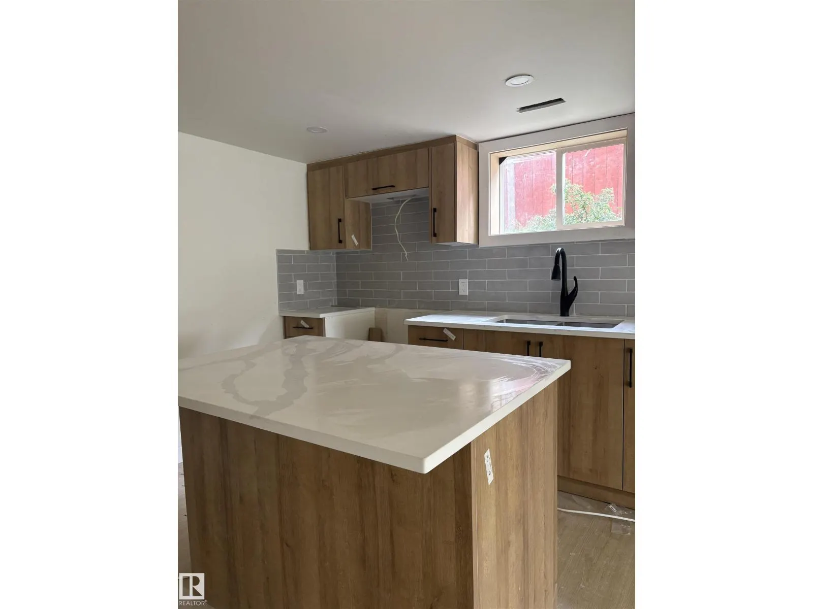 12907 26 ST NW
