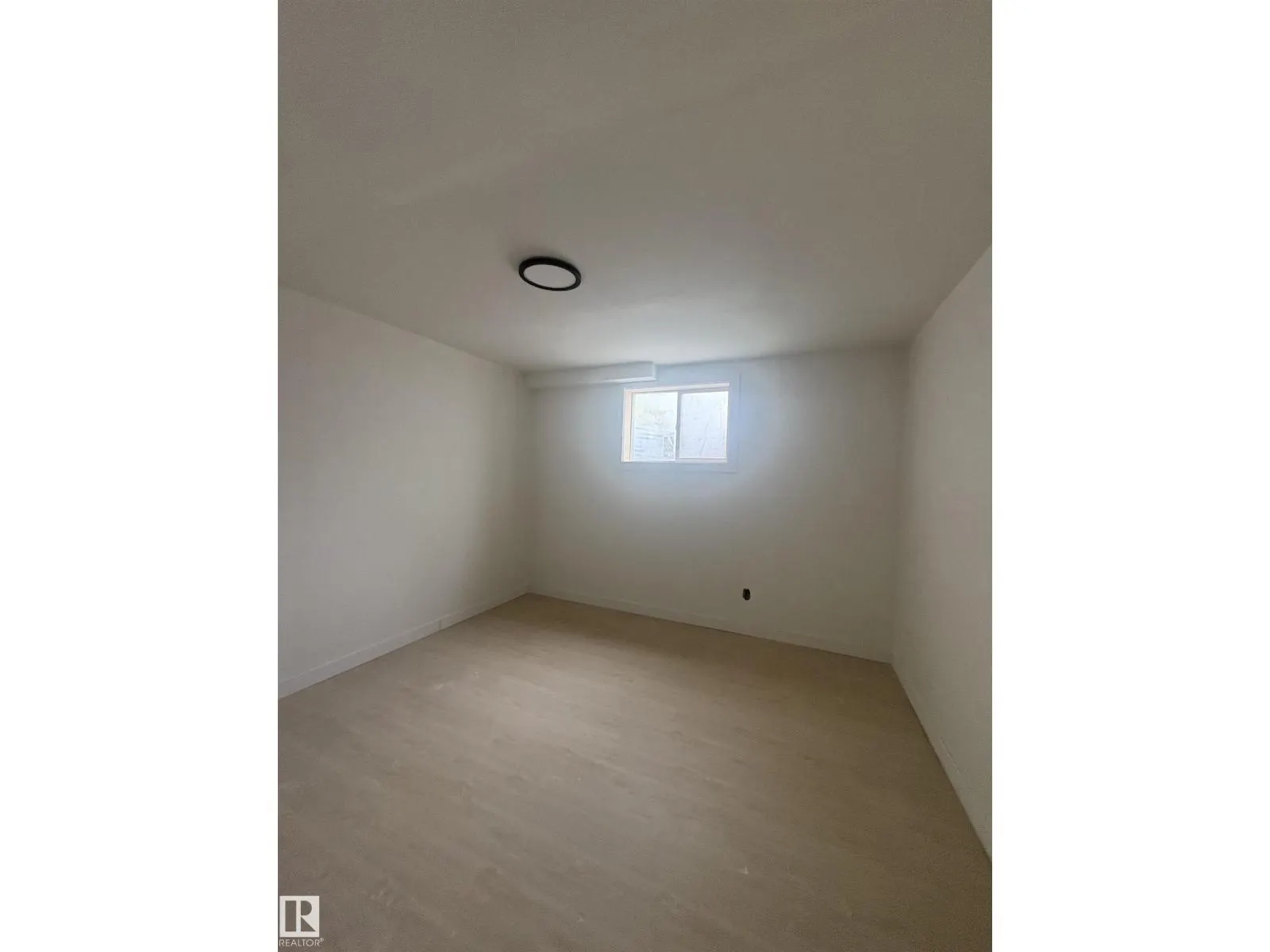 12907 26 ST NW