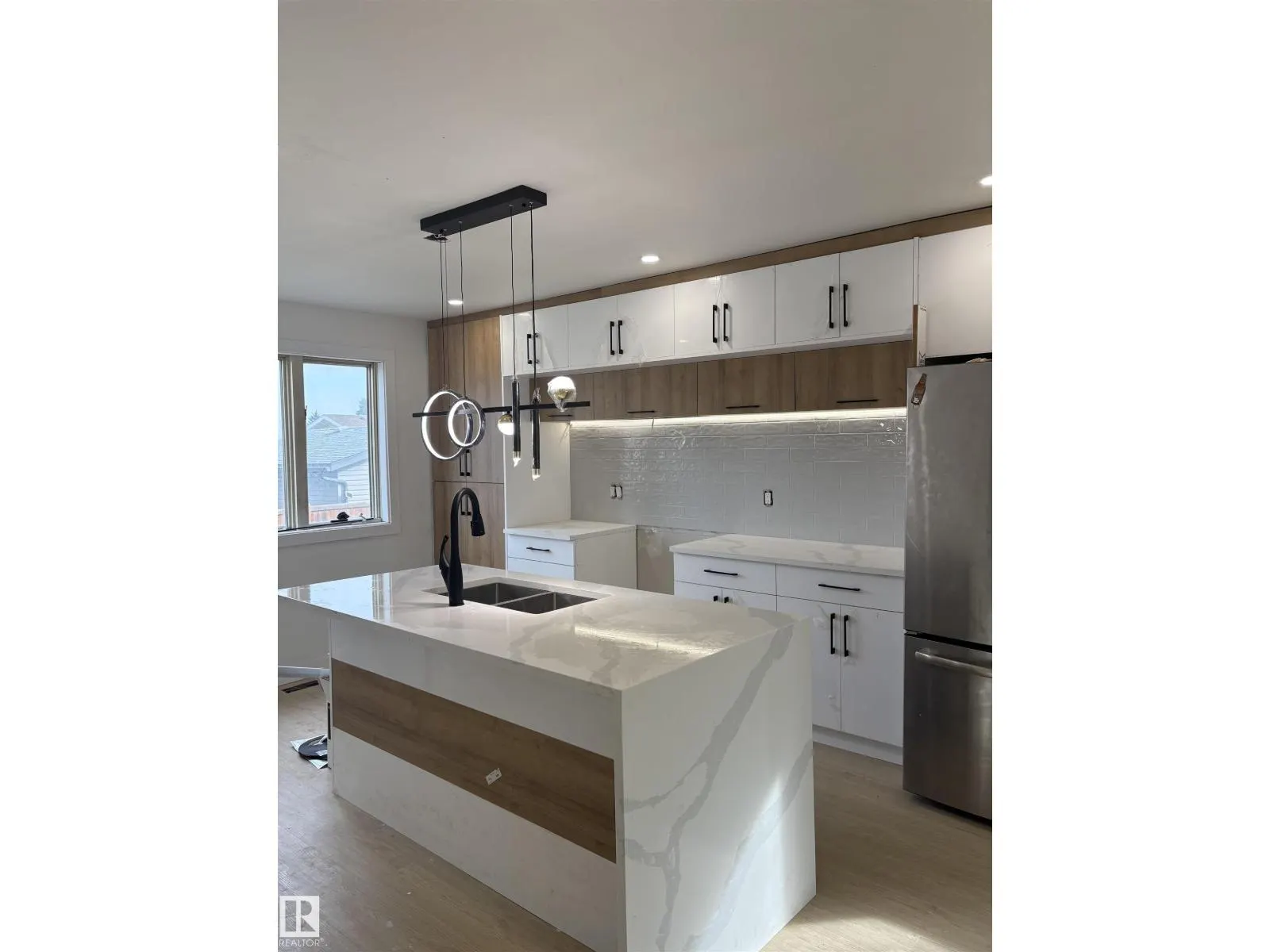 12907 26 ST NW