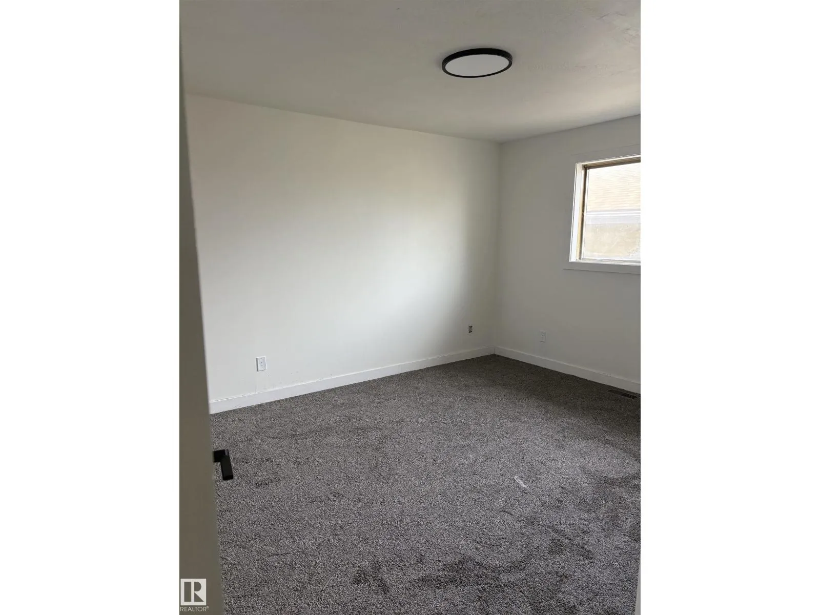 12907 26 ST NW