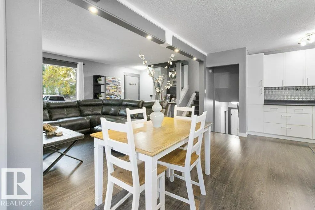 106 MARION PL