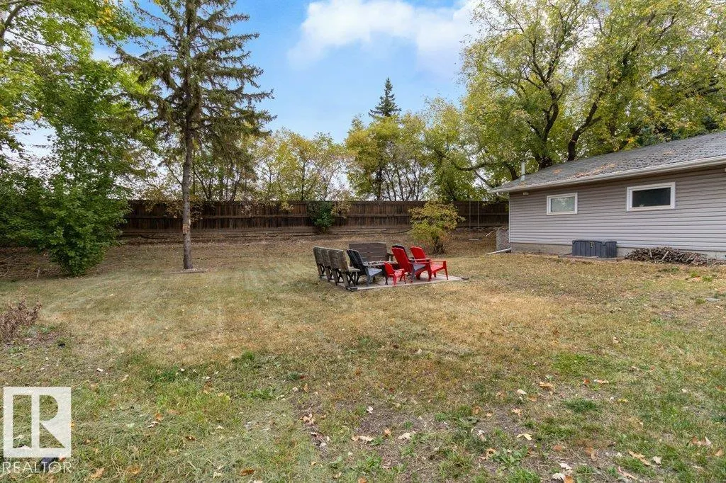106 MARION PL