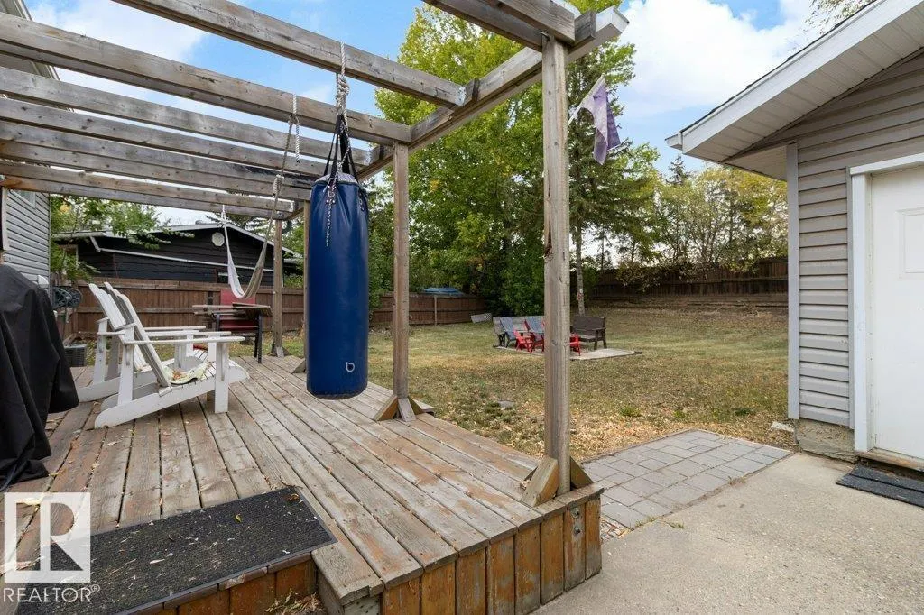 106 MARION PL