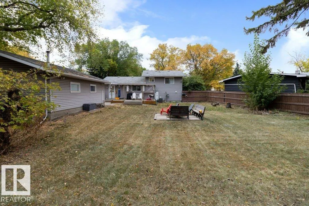 106 MARION PL