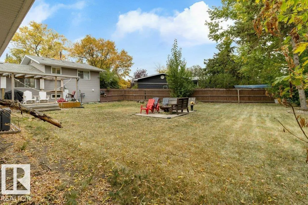 106 MARION PL