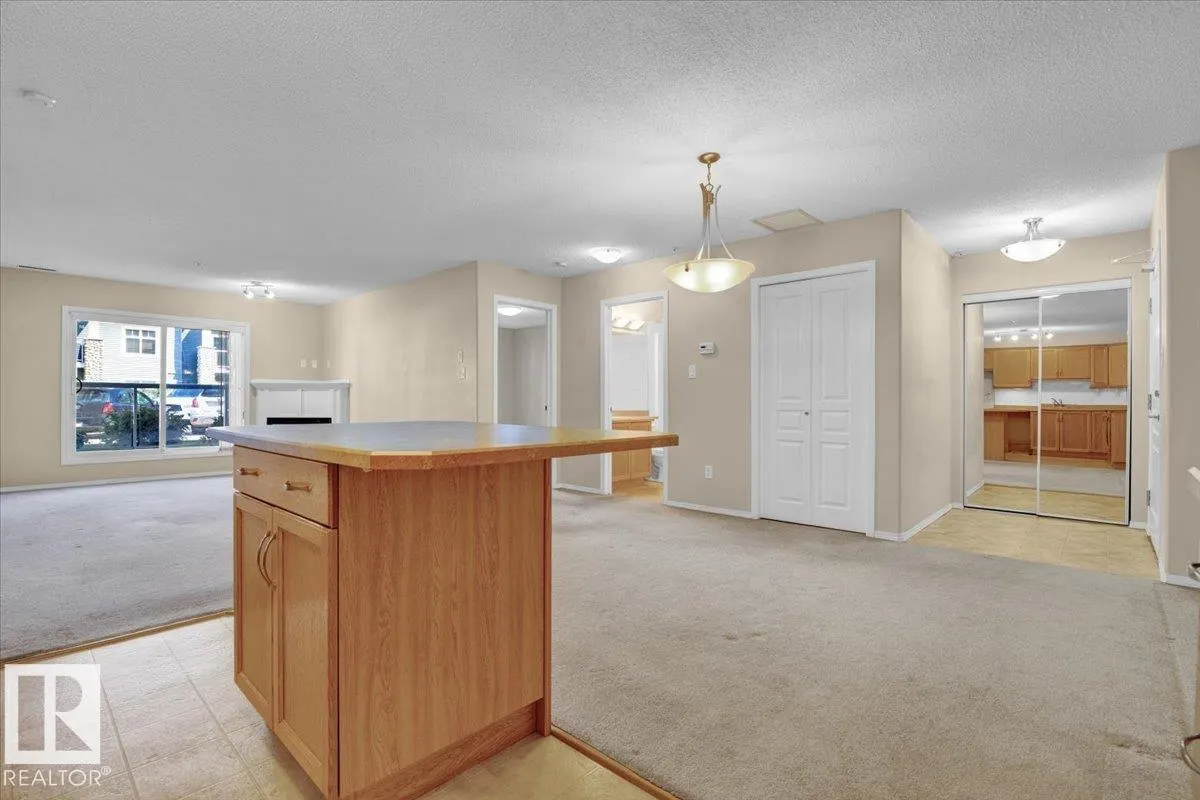 #140 16035 132 ST NW
