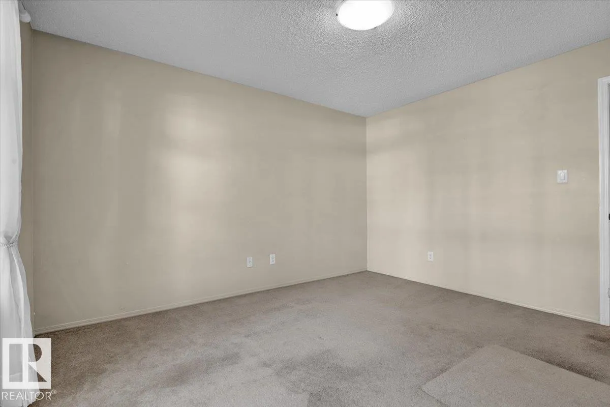 #140 16035 132 ST NW